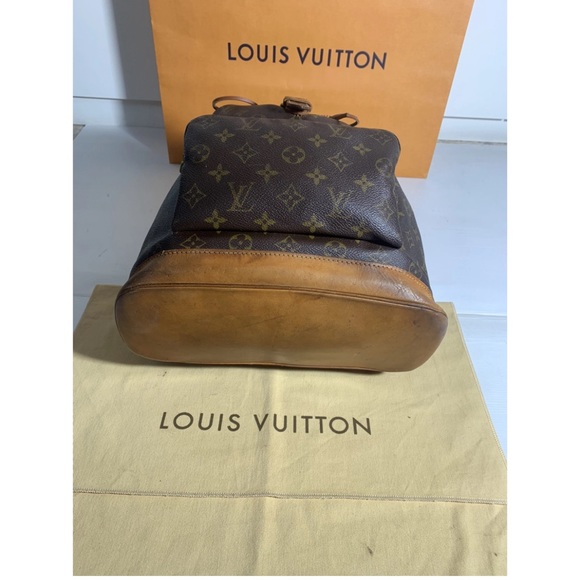 Louis Vuitton backpack - Picture 5 of 11